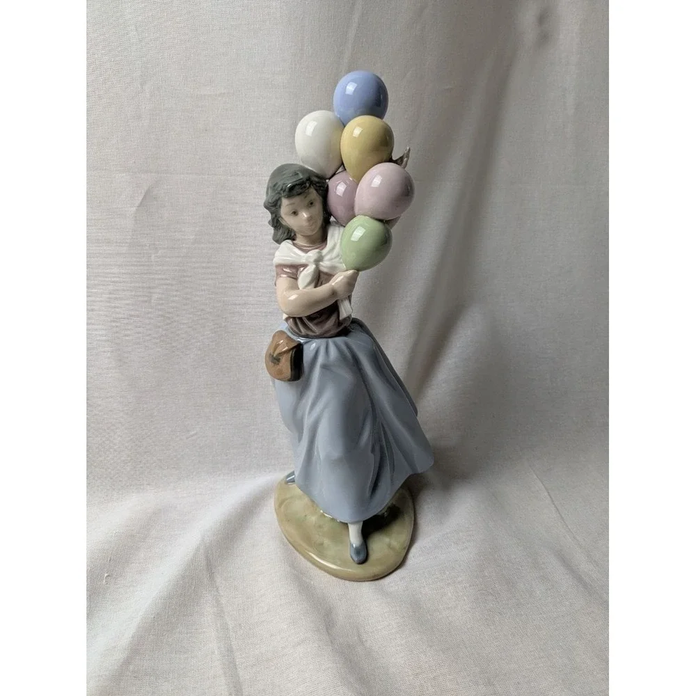 LLADRO #5141 "Ballons for Sale" Porcelain Figurine, Retired 1996 Collectible Vtg - Picture 1 of 5